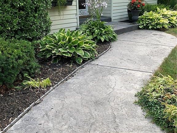 2nd image of 145 Woodland Dr