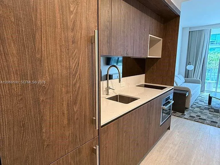 1611 SW 2nd Ave #610 — Photo 2