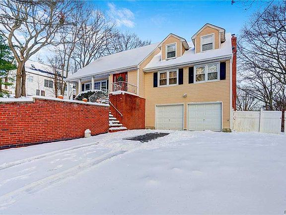 2nd image of 267 Gloria Blvd
