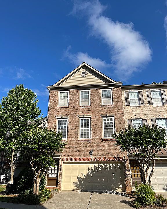 1st image of 3267 Greenwood Oak Dr
