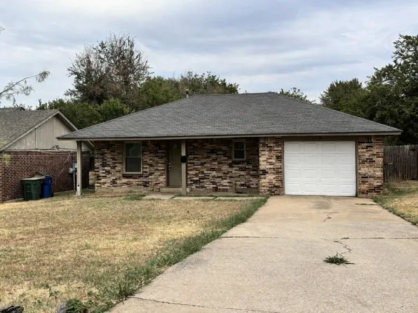 119 W Clegern Ave, Edmond, OK 73003