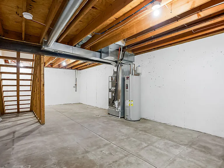 5131 Woodland Dr — Photo 24