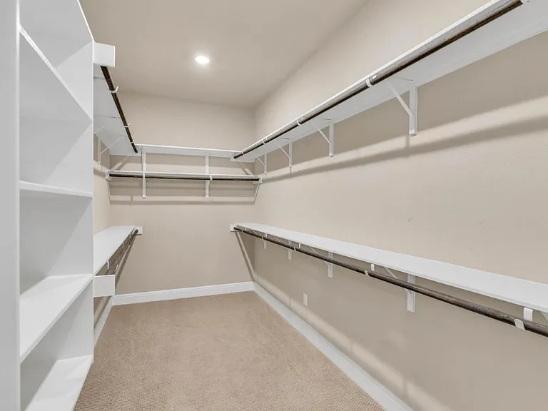 129 Birkshire Dr — Photo 20