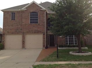 2740 Thorncreek Ln, Fort Worth, TX 76177