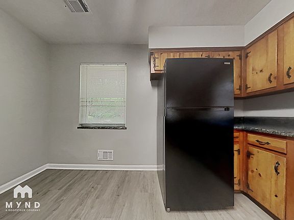 3rd image of 2677 Riggs Dr