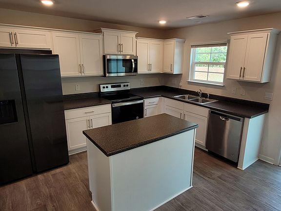 5th image of 4712 Black Forest Dr