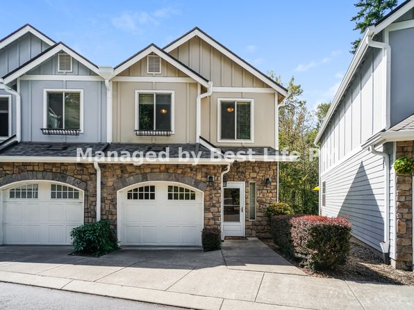 2067 NE 49th Way