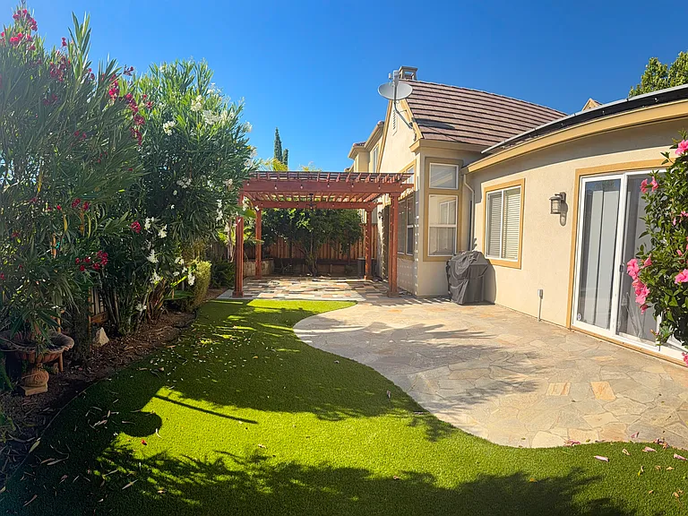3929 Bouquet Park Ln — Photo 13