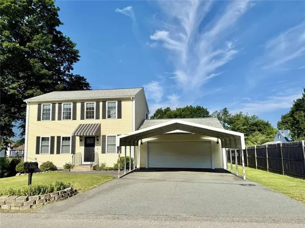 30 Hoover St, West Warwick, RI 02893