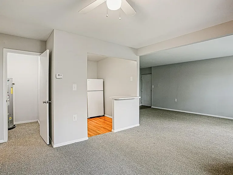 Meadow Creek Apartments — Photo 6