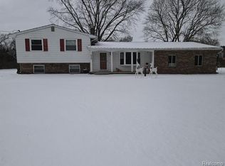 6329 N McKinley Rd, Flushing, MI 48433