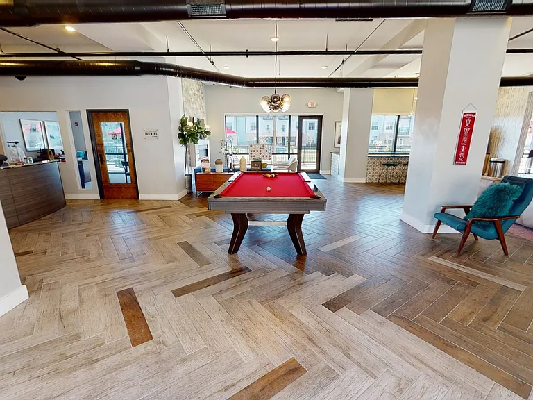 The-Quarters-Bloomington-Clubhouse-Billiards