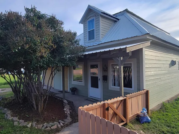 921 Main St, Philipsburg, MT 59858