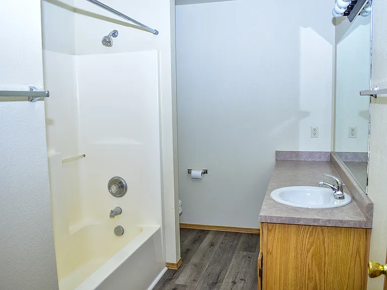 517 Western Ave #19 — Photo 3