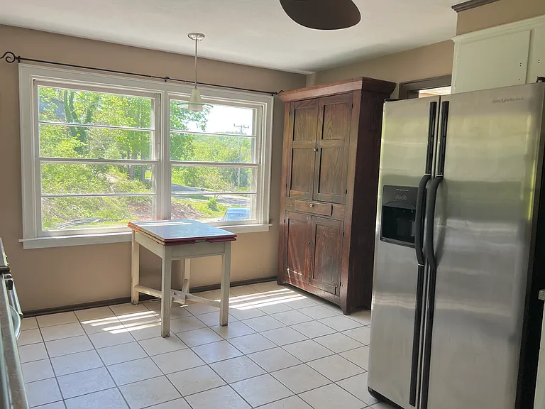 118 Rathbone Rd — Photo 5