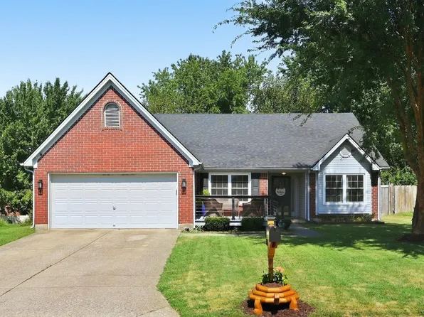 136 Hawthorne Dr, Georgetown, KY 40324
