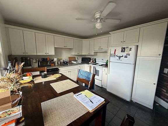 4th image of 50 Vinal Ave #2