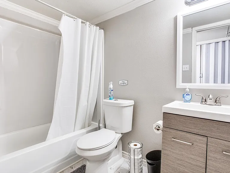 6759 Trail Lake Dr — Photo 3