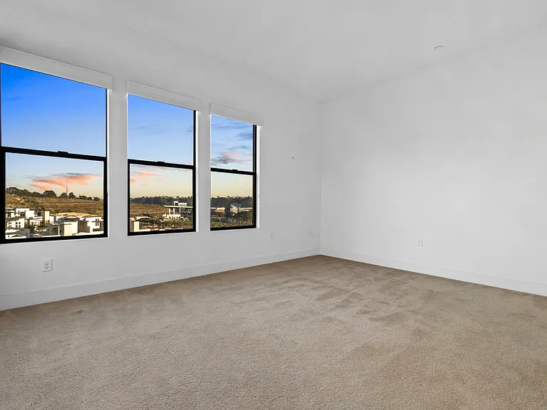 8547 Aspect Dr — Photo 15