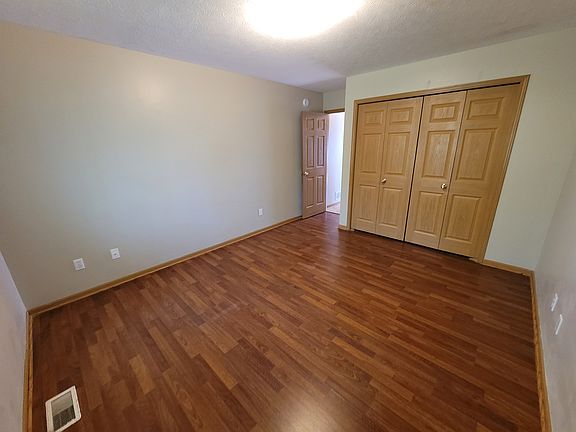 4th image of 529 W 30th St #3B2037280