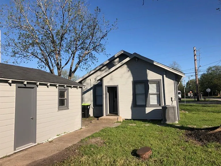 3022 School St — Photo 35