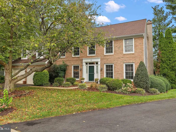13 Bromley Ct, Wilmington, DE 19810