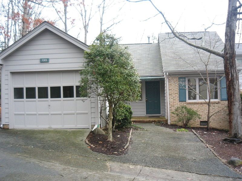 1st image of 132 Montrose Dr