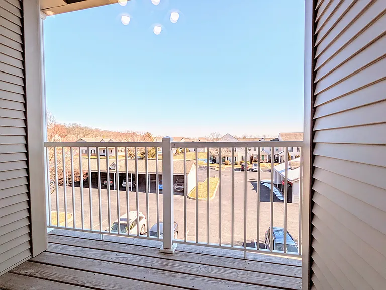 Newport Commons — Photo 87