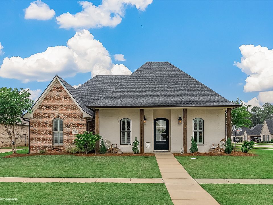 1st image of 500 Linden Cir