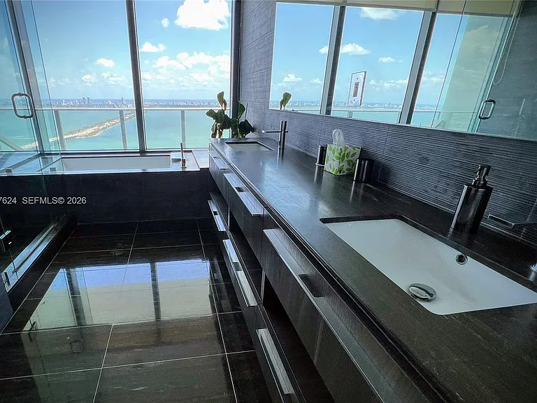 3131 NE 7th Ave #Penthouse 4901 — Photo 35