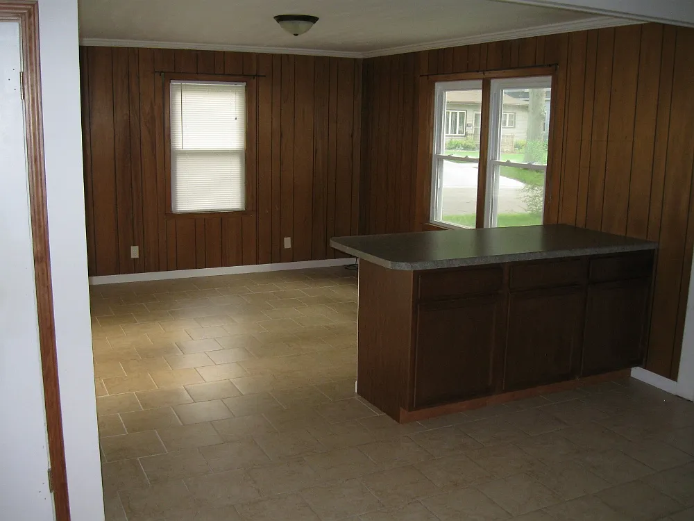 3 bed, 1240 sqft, $1,100 — Photo 4