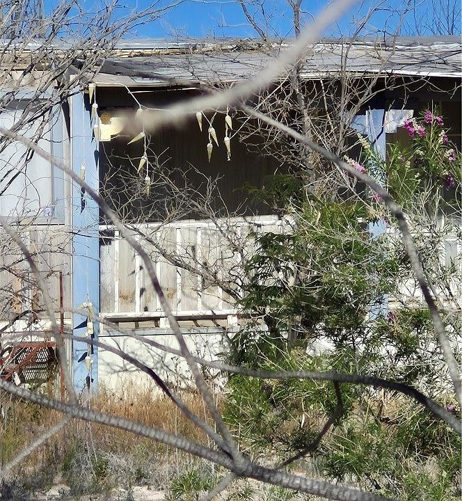 2nd image of 1422 Pawnee St