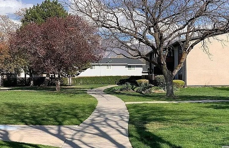 175 W Garden Park Dr — Photo 3