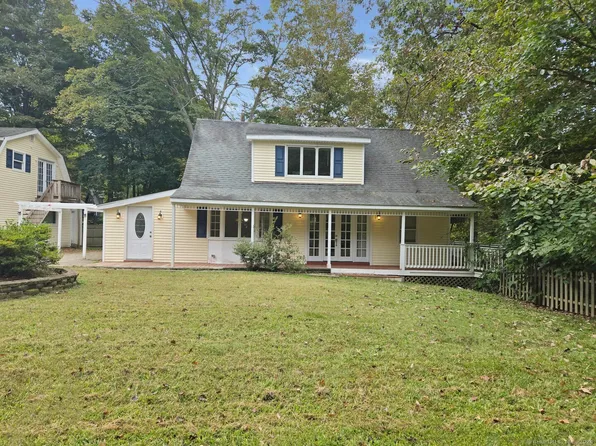 75 Manor Road, Southbury, CT 06488