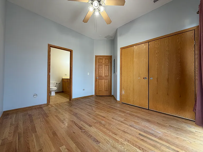 4227 S Calumet Ave #3 — Photo 9