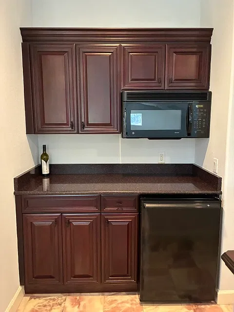 2 bed, 2300 sqft, $6,500 — Photo 2