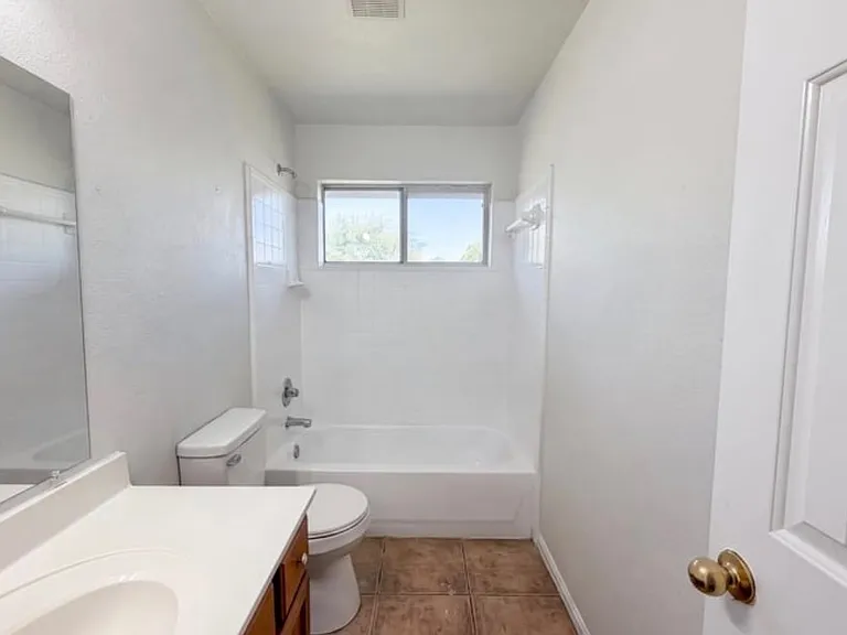 507 Abu Bakar Dr — Photo 14