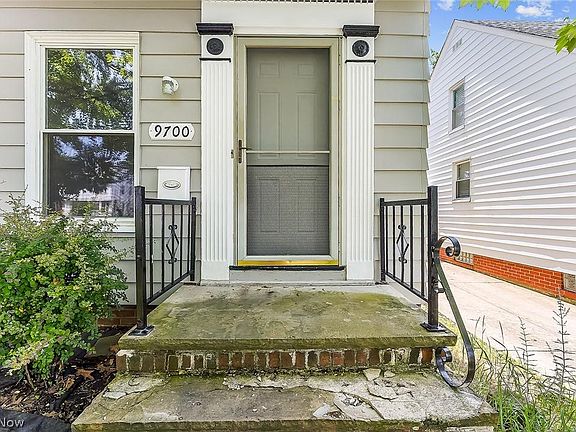 3rd image of 9700 S Highland Ave