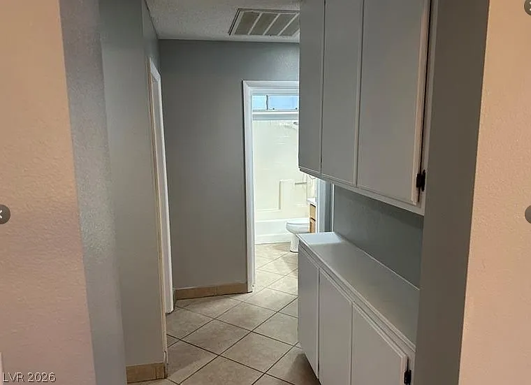 7652 Kalmalii Ave — Photo 4