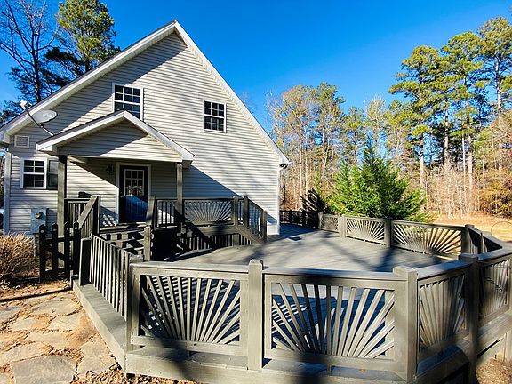 3rd image of 116 SE Oak Leaf Cir