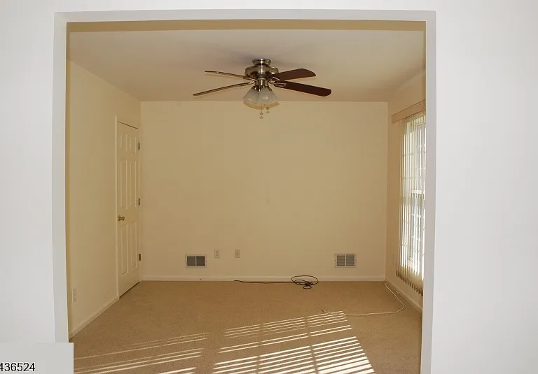 11 Alexandria Dr — Photo 7