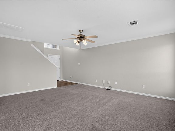 3rd image of 1419 Oxford Meadow Dr