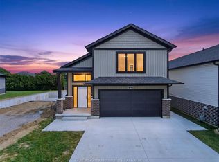 20 Champlain Ct, Chatham Kent, ON N7L0C4