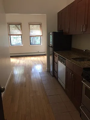 Rented by PMG Real Estate  | media 14