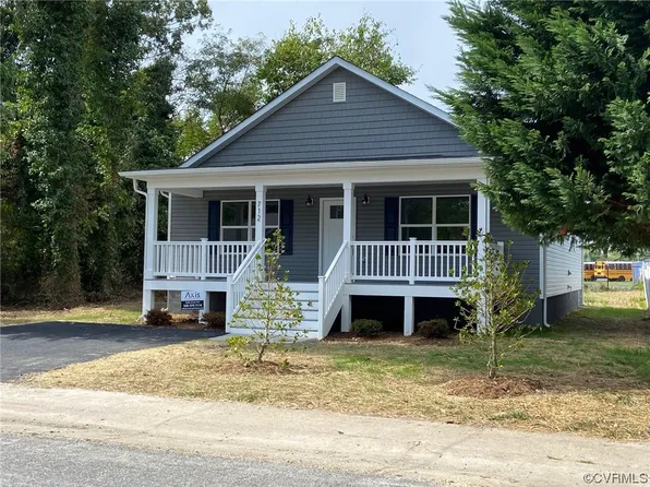 712 Jackson St, Colonial Beach, VA 22443