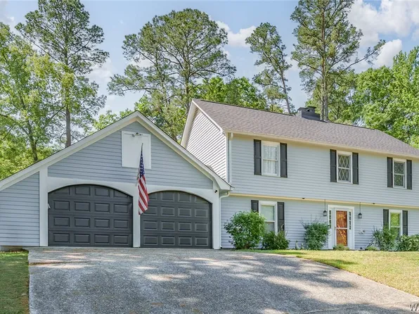801 Kirkwood Dr, Northport, AL 35473