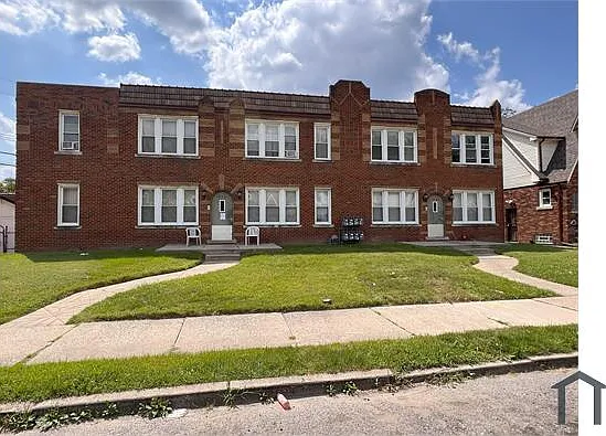 14731 Woodmont Ave #1