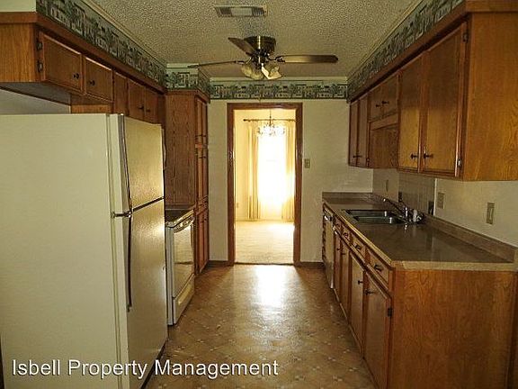 4th image of 204 Cottonwood Dr