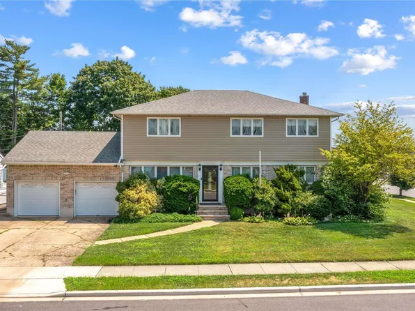 21 Williams Avenue, Syosset, NY 11791