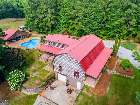 3rd image of 155 Cavender Creek Rd